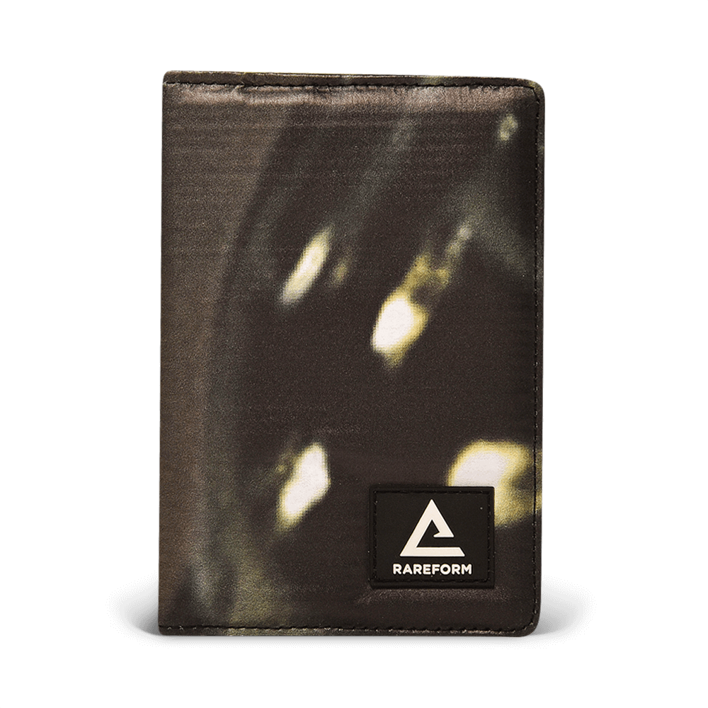 Huxley Passport Holder