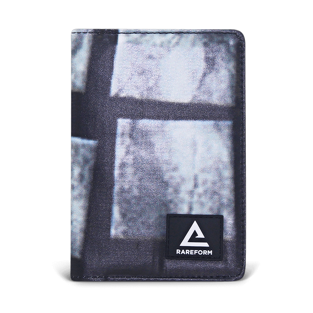 Huxley Passport Holder