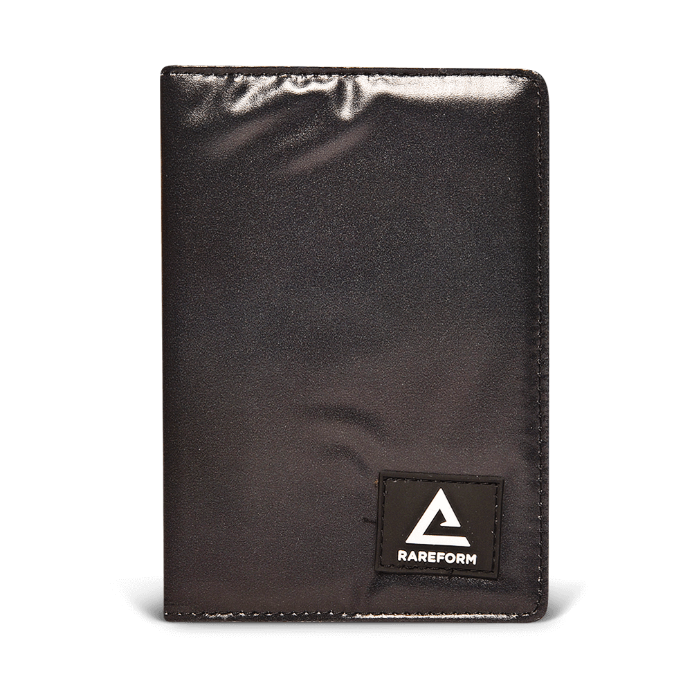 Huxley Passport Holder